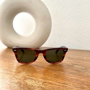 Genuine Vintage Ray Ban wayfarer II